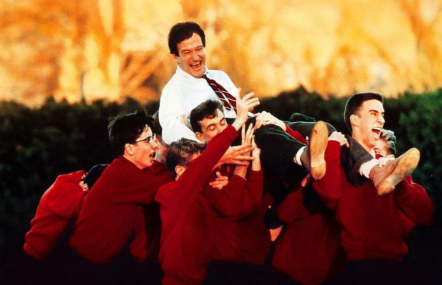 Ölü Ozanlar Derneği – Eğitim Akımları ve Psikoloji Perspektifinden Bir İnceleme Ölü Ozanlar Derneği – Eğitim Akımları ve Psikoloji Perspektifinden Bir İnceleme - PsikoGözlük