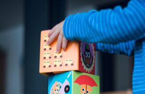 Oyun Terapisi İçin 13 Etkili Teknik Oyun Terapisi İçin 13 Etkili Teknik - PsikoGözlük