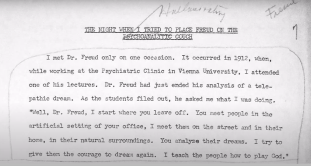 Screen Shot 2023 07 23 at 22.10.34 1889 yılının Mayıs ayında Karadeniz’in hırçın sularında bir can dünyaya gelmiş. Ona Jacob Moreno Levy ismi verilmiş. Annesi doğum yaptığında henüz 15 yaşındaymış. Moreno 12 aylıkken çok zayıflamış, hastalık belirtileri göstermiş. Anne yardım için bir çingene kadına başvurmuş. Çingene, Moreno'nun sırtına güneş ile ısınmış kum koyulursa iyileşeceğini söylemiş. Ayrıca Moreno’nun büyüdüğünde müthiş bir insan olacağını ve dünyanın dört bir tarafından insanların onu görmeye geleceğini buyurmuş. Anne Paulina bu öngörüyü kalbinin  derinliklerine işlemiş ve Moreno’yu büyük bir insan olacağı inancı ile yetiştirmiş. Neredeyse bir mesih olacağı inancı. Belki de bu yüzden Moreno, bir kurtarıcıya yaraşır bir doğum hikayesi yazmış kendisine.