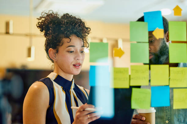 istockphoto-1887444236-612x612 5 Maddede Finansal Hedefler Nasıl Belirlenir? - PsikoGözlük
