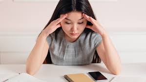 Sınav Kaygısını Dengelemenin 4 Yolu Sınav Kaygısını Dengelemenin 4 Yolu - PsikoGözlük